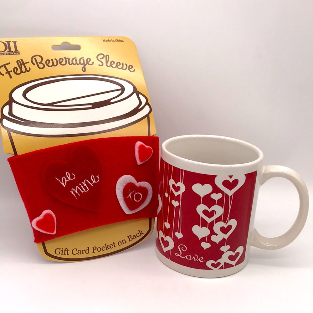 NWOT Red Heart Mug with Felt Beverage Sleeve